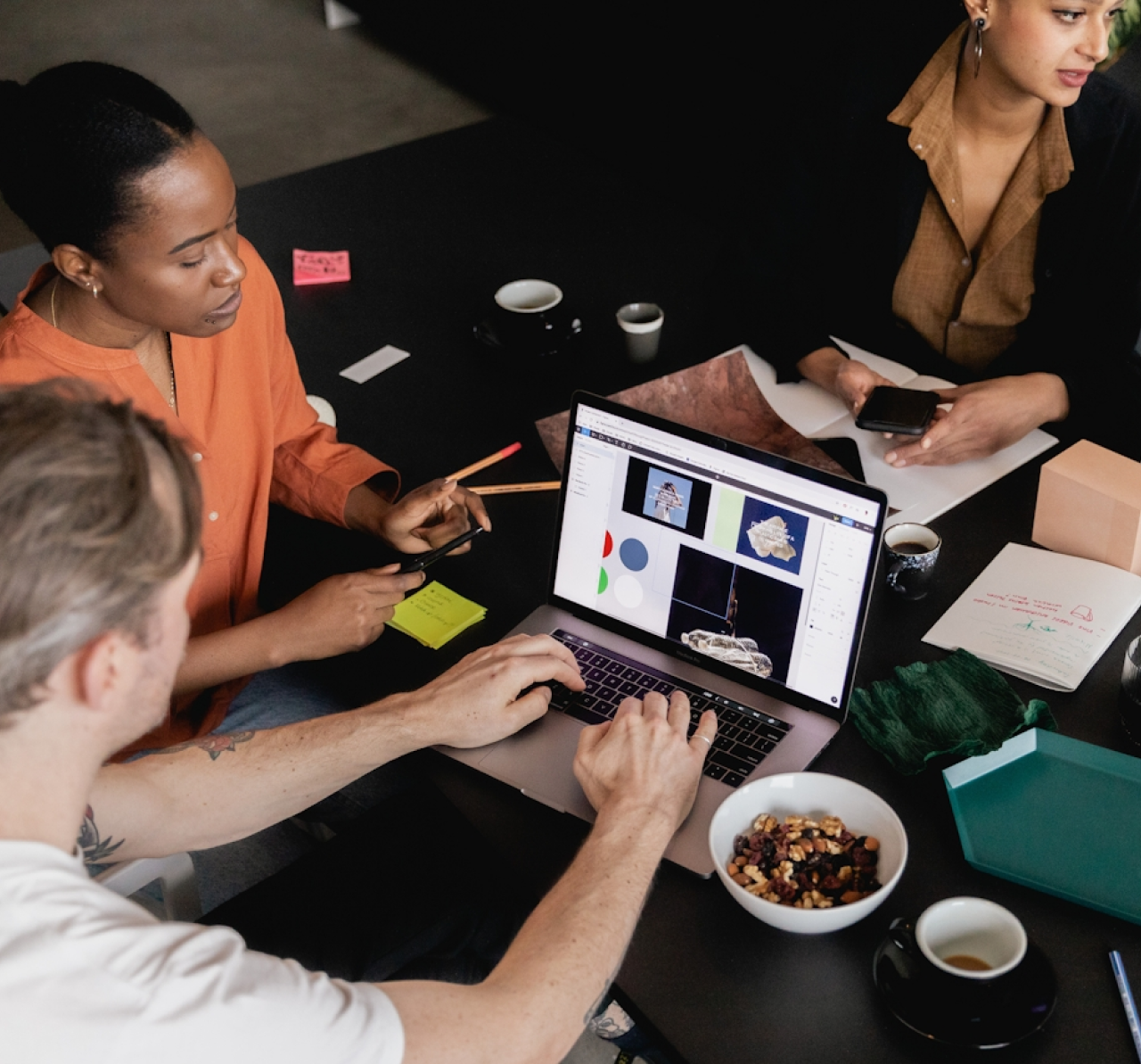 ¿Qué prefieren las empresas: carreras, FP o Bootcamps?